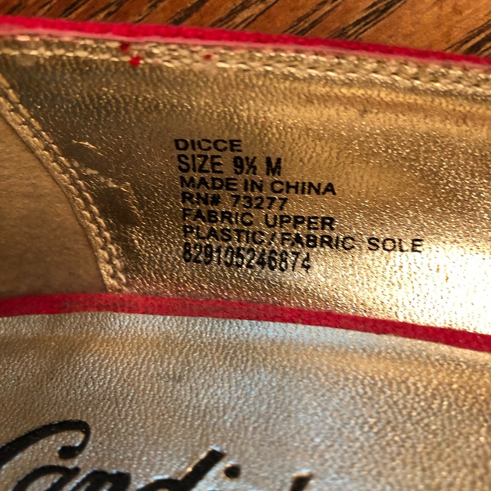 Candie’s Red Open Toe Wedge - Picture 2 of 5